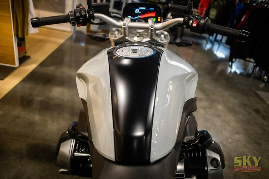 2023 BMW R 1250 R Ice Gray