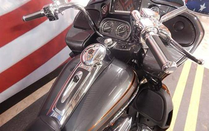 2016 Harley-Davidson CVO™ Road Glide™ Ultra