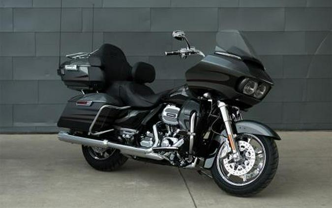 2016 Harley-Davidson CVO™ Road Glide™ Ultra