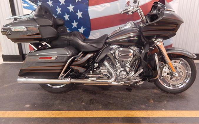 2016 Harley-Davidson CVO™ Road Glide™ Ultra