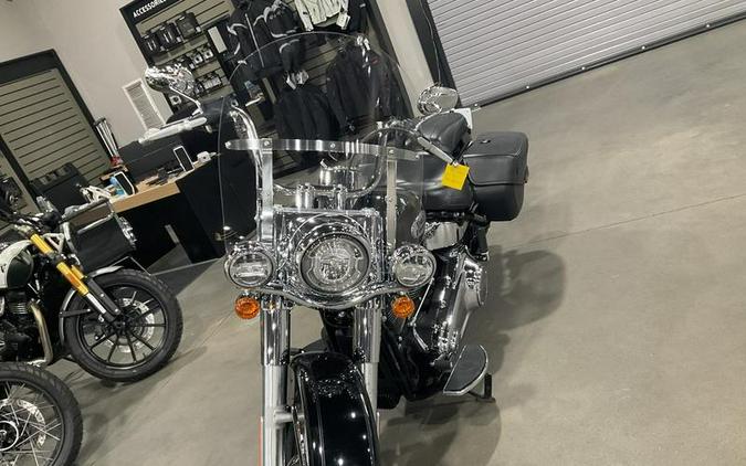 2022 Harley-Davidson® FLHCS - Heritage Classic 114