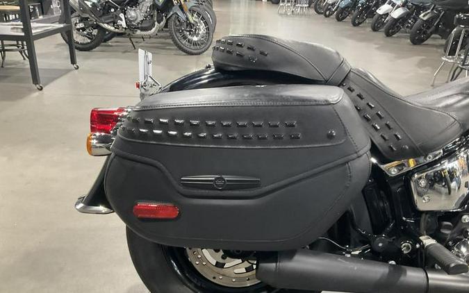 2022 Harley-Davidson® FLHCS - Heritage Classic 114