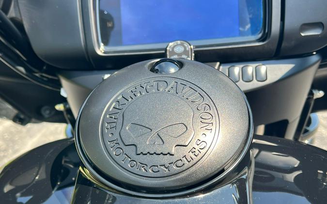 FLHTCUTG 2025 Tri Glide Ultra
