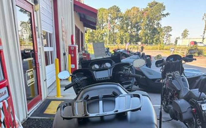 2026 Indian Pursuit Darkhorse 112 With Audio Package