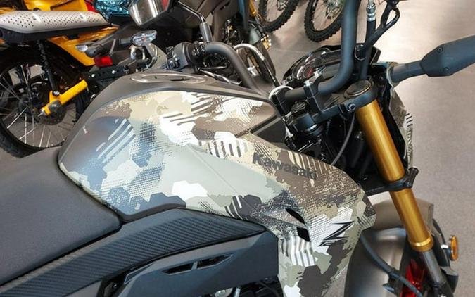 2025 Kawasaki Z125 PRO Cypher Camo Beige