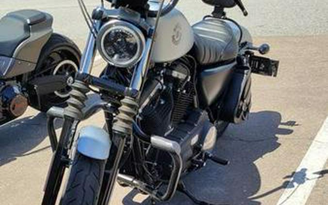 2020 Harley-Davidson® XL883N - Sportster® Iron 883™