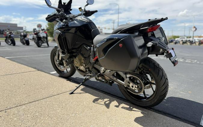 2026 Ducati Multistrada V4 S Thrilling Black