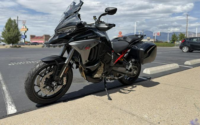 2026 Ducati Multistrada V4 S Thrilling Black