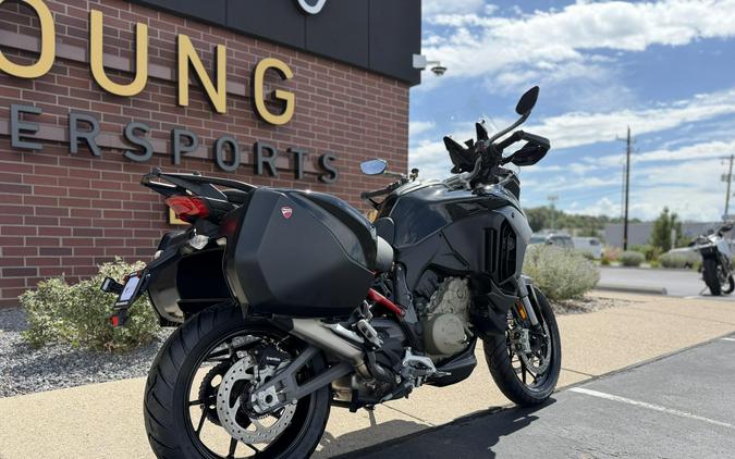 2026 Ducati Multistrada V4 S Thrilling Black
