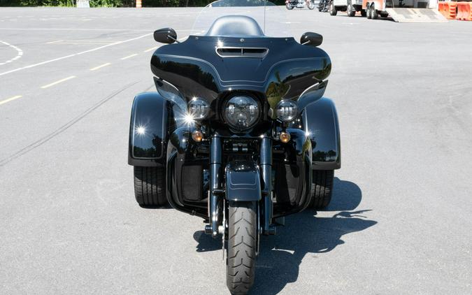 2025 Harley-Davidson Tri Glide Ultra FLHTCUTG