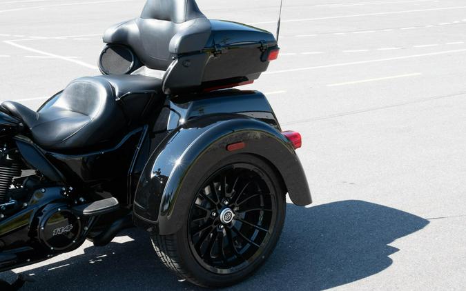 2025 Harley-Davidson Tri Glide Ultra FLHTCUTG