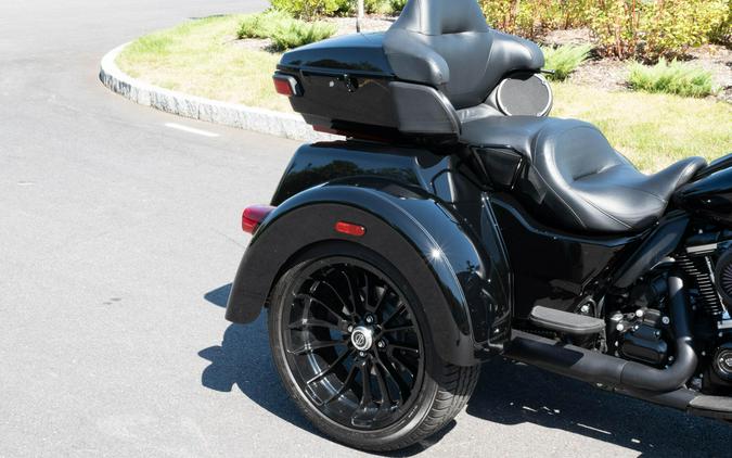 2025 Harley-Davidson Tri Glide Ultra FLHTCUTG