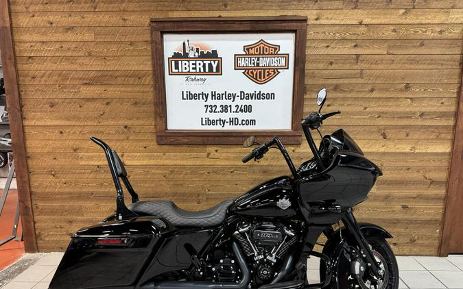 2023 Harley-Davidson® Road Glide® Special Vivid Black FLTRXS