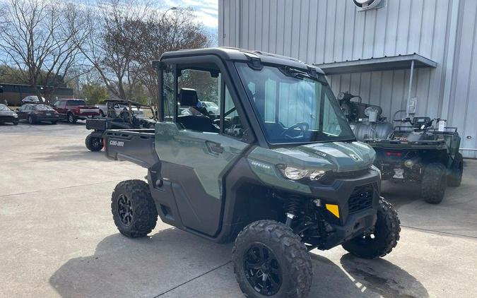 2024 Can-Am® Defender DPS CAB HD9