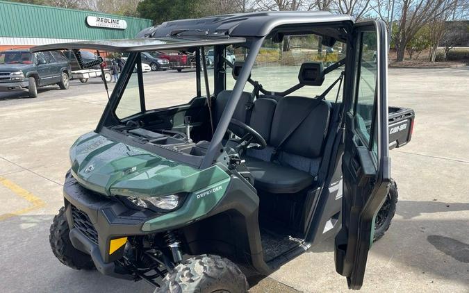 2024 Can-Am® Defender DPS CAB HD9