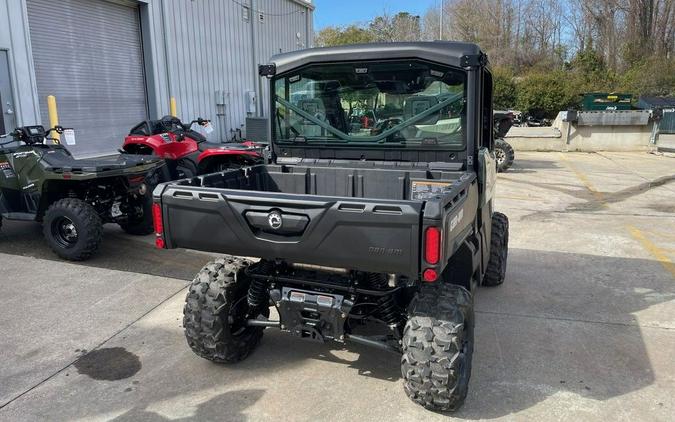 2024 Can-Am® Defender DPS CAB HD9