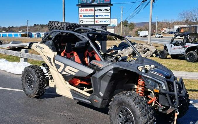 2022 Can-Am® Maverick X3 X ds Turbo RR Desert Tan / Carbon Black / Can-am Red