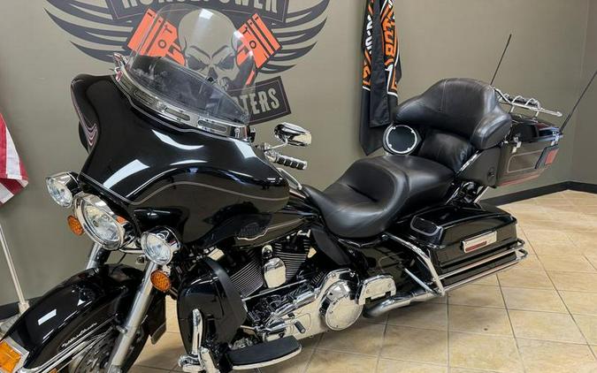 2010 Harley-Davidson® FLHTCU - Ultra Classic® Electra Glide