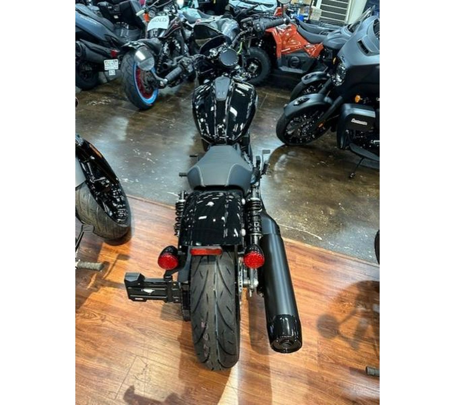 2025 Indian Motorcycle® Sport Scout® Limited +Tech Black Metallic