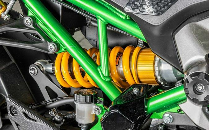 2026 Kawasaki Z900 SE ABS