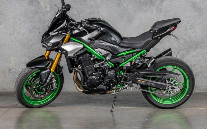 2026 Kawasaki Z900 SE ABS