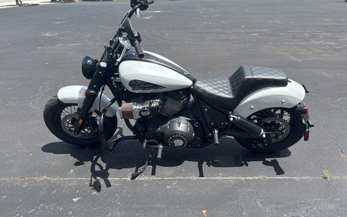 2024 Indian Chief Bobber Ghost White Metallic Smoke