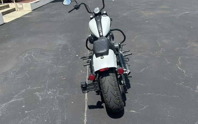 2024 Indian Chief Bobber Ghost White Metallic Smoke