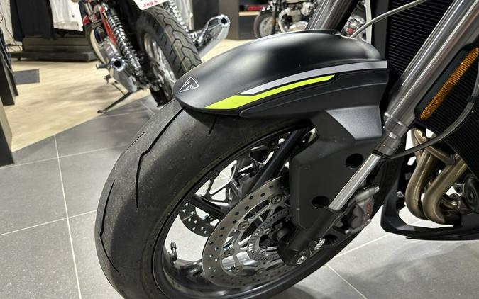 2022 Triumph Street Triple RS Matte Jet Black