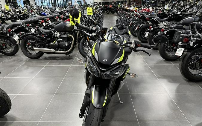 2022 Triumph Street Triple RS Matte Jet Black