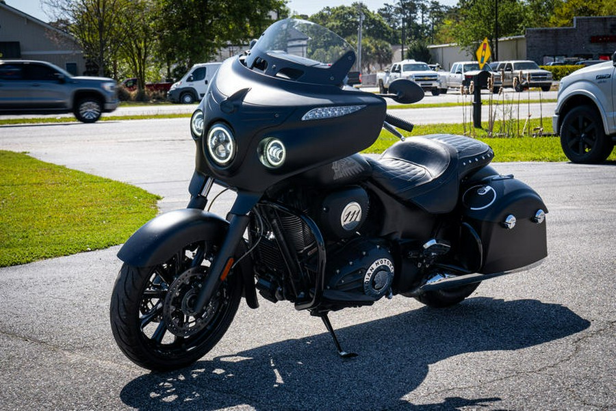 2018 Indian Motorcycle® Chieftain® Dark Horse® ABS Thunder Black Smoke