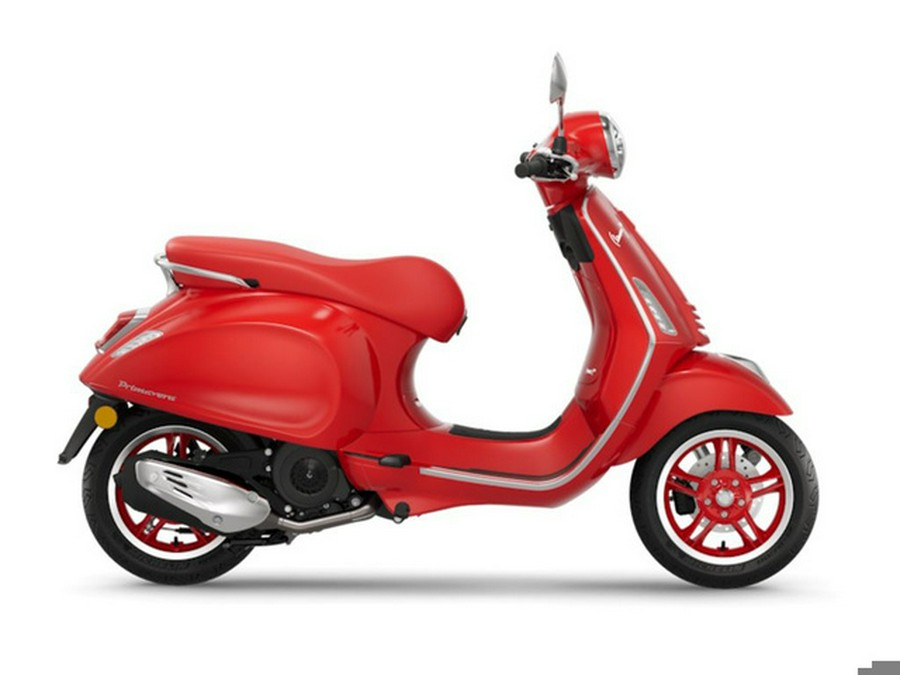 2025 Vespa Primavera 150 Red