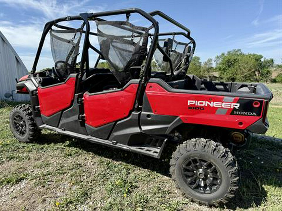 2023 Honda Pioneer 1000-6 Deluxe Crew