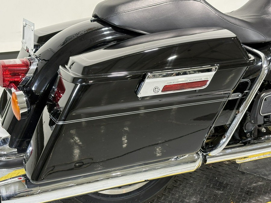2012 Harley-Davidson® Ultra Classic™ Electra Glide® Vivid Black