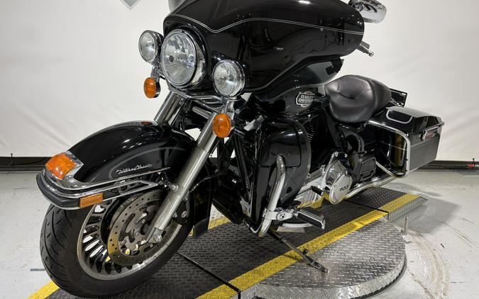 2012 Harley-Davidson® Ultra Classic™ Electra Glide® Vivid Black