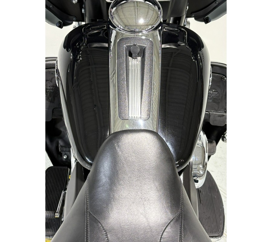 2012 Harley-Davidson® Ultra Classic™ Electra Glide® Vivid Black