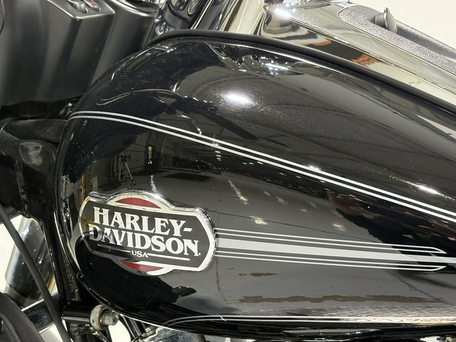 2012 Harley-Davidson® Ultra Classic™ Electra Glide® Vivid Black