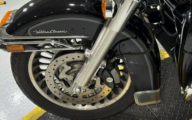 2012 Harley-Davidson® Ultra Classic™ Electra Glide® Vivid Black
