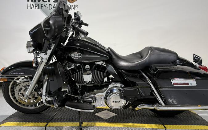 2012 Harley-Davidson® Ultra Classic™ Electra Glide® Vivid Black
