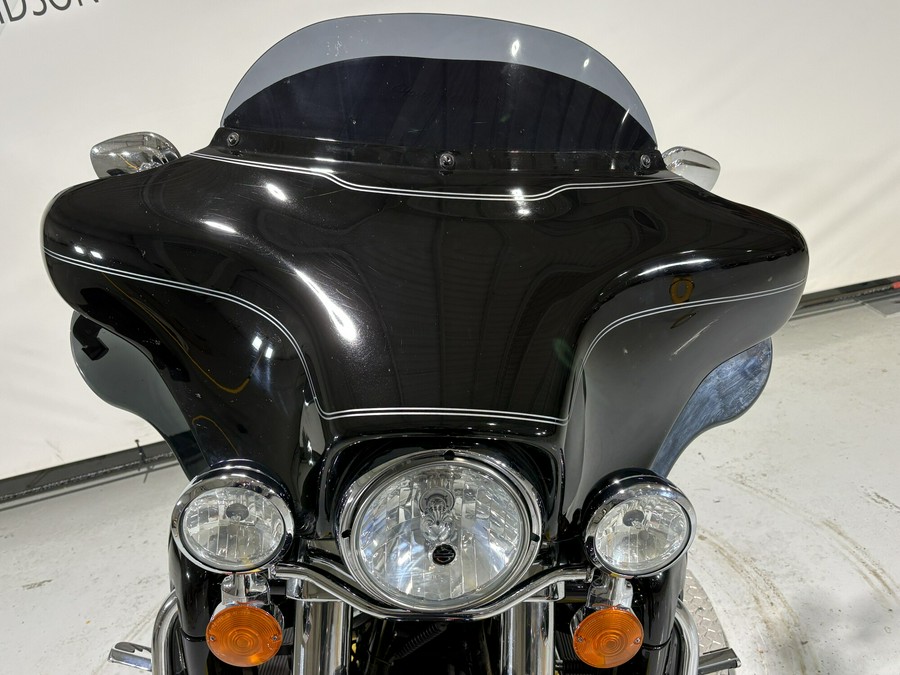 2012 Harley-Davidson® Ultra Classic™ Electra Glide® Vivid Black