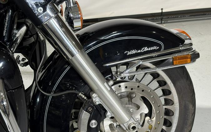 2012 Harley-Davidson® Ultra Classic™ Electra Glide® Vivid Black