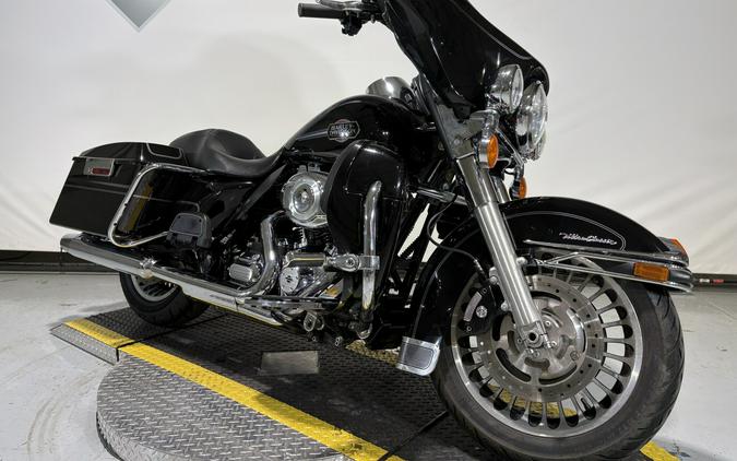 2012 Harley-Davidson® Ultra Classic™ Electra Glide® Vivid Black