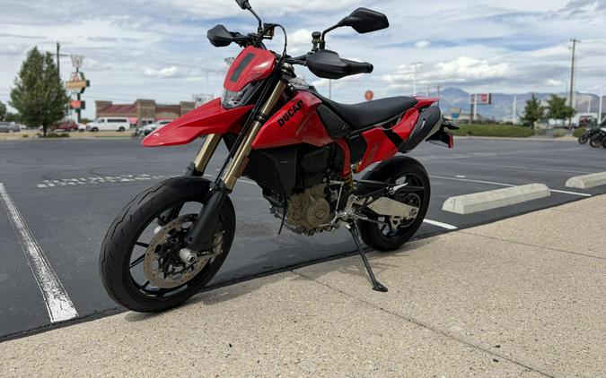 2026 Ducati Hypermotard 698 Mono Ducati Red