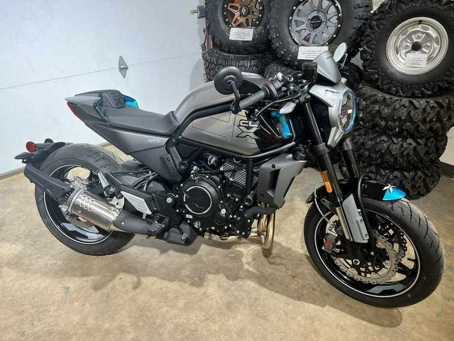 2022 CFMOTO 700 CL-X Sport