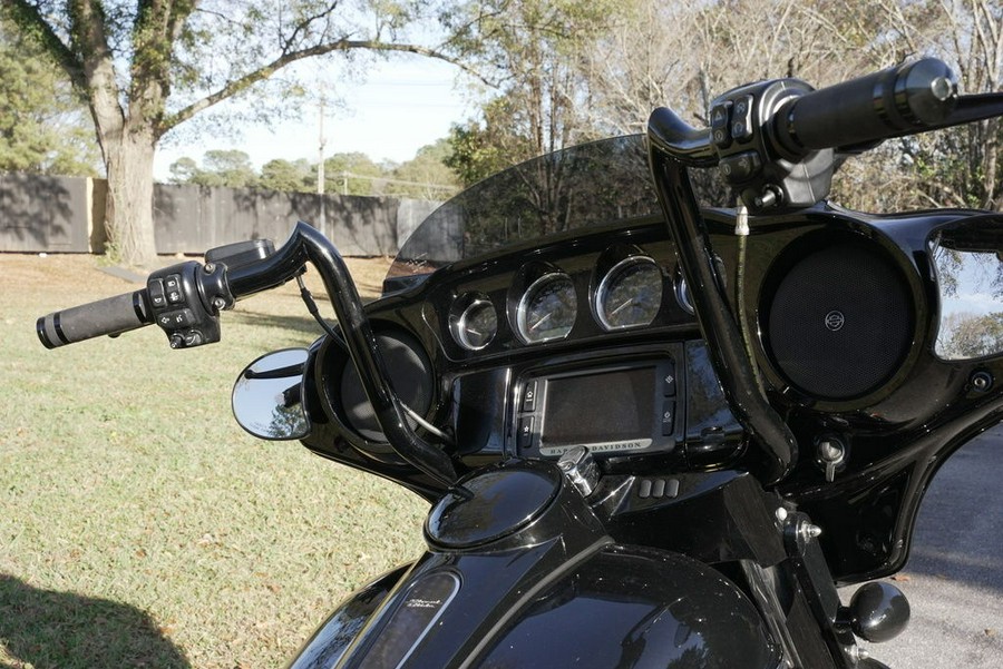 2018 Harley-Davidson® FLHXS - Street Glide® Special