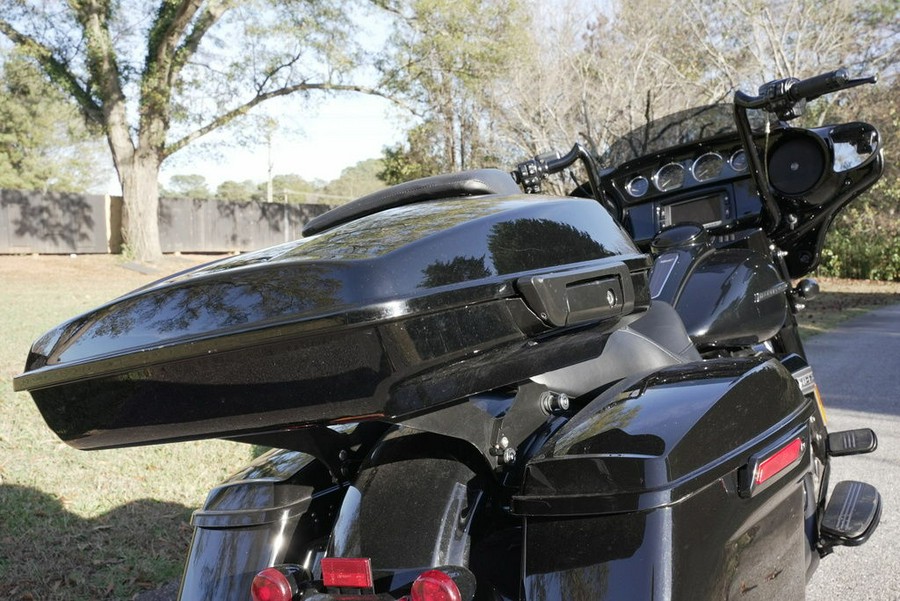 2018 Harley-Davidson® FLHXS - Street Glide® Special