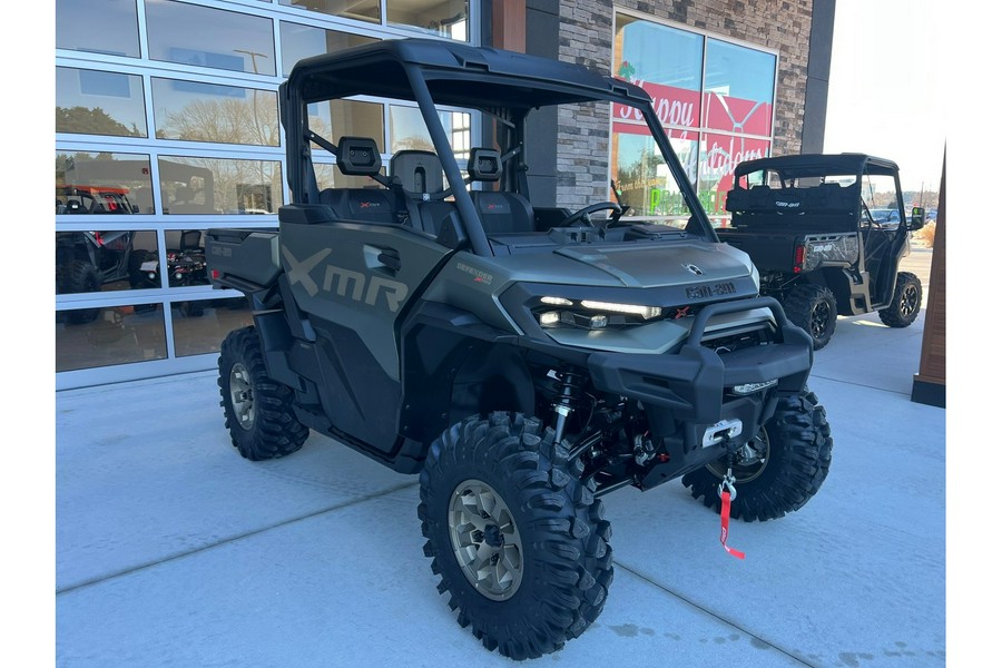 2026 Can-Am Defender X mr with Half Doors HD11