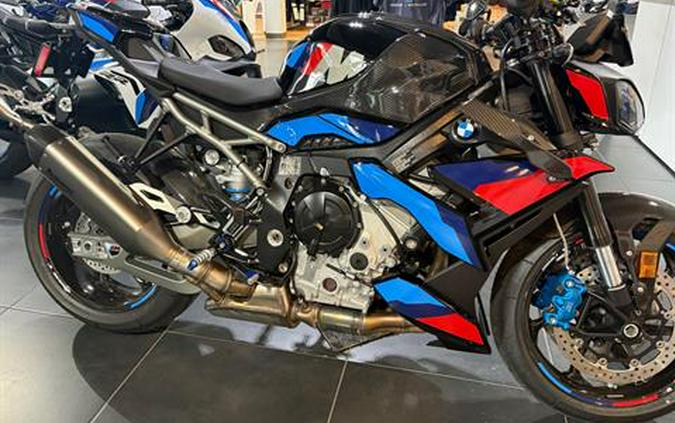 2026 BMW M1000R