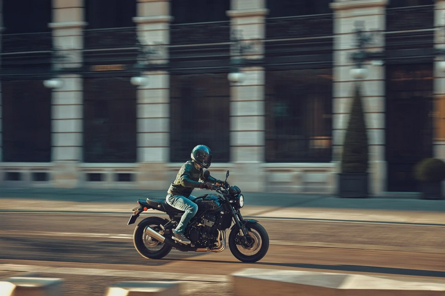 2026 Kawasaki Z900RS ABS