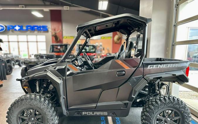 2026 GENERAL® XP 1000 Ultimate - Polaris