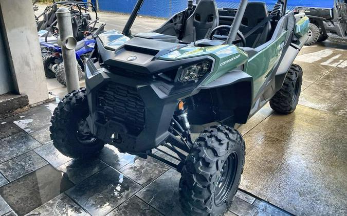 2023 Can-Am® Commander DPS 1000R
